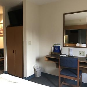Queen Suite